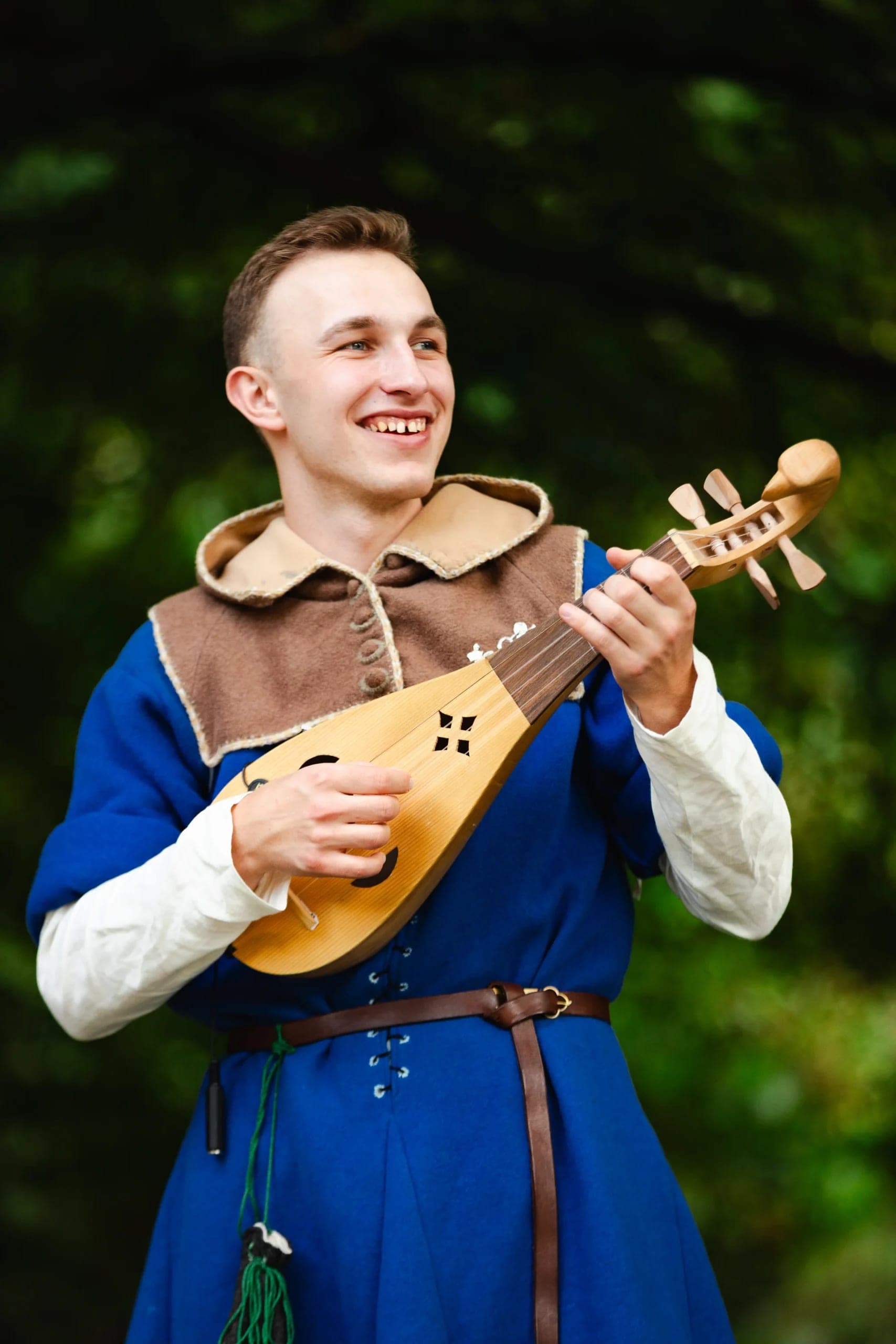 Musician with a gittern